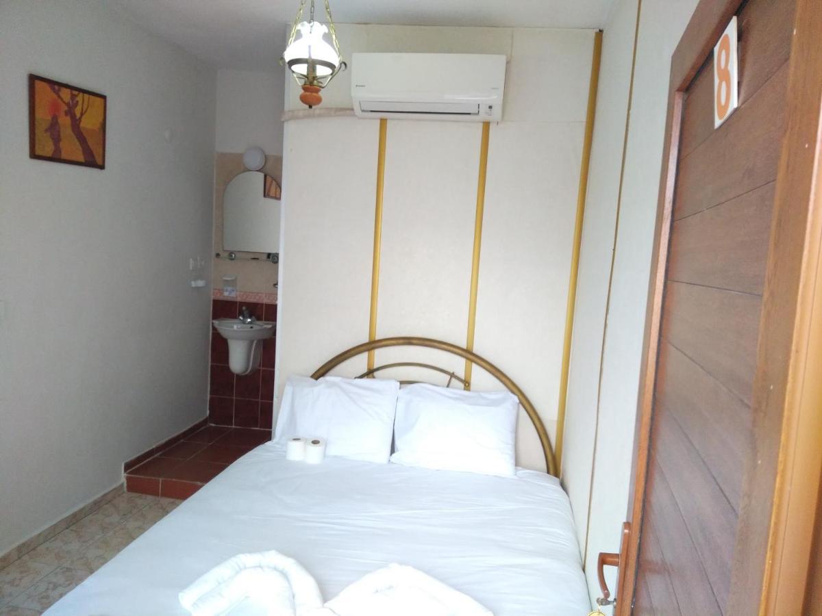 Anz Guest House Pansiyon Selçuk Esterno foto